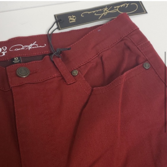 NWT DG2 Diane Gilman Stretch Embroidered Patched Skinny Jeans, Wine - Picture 3 of 6